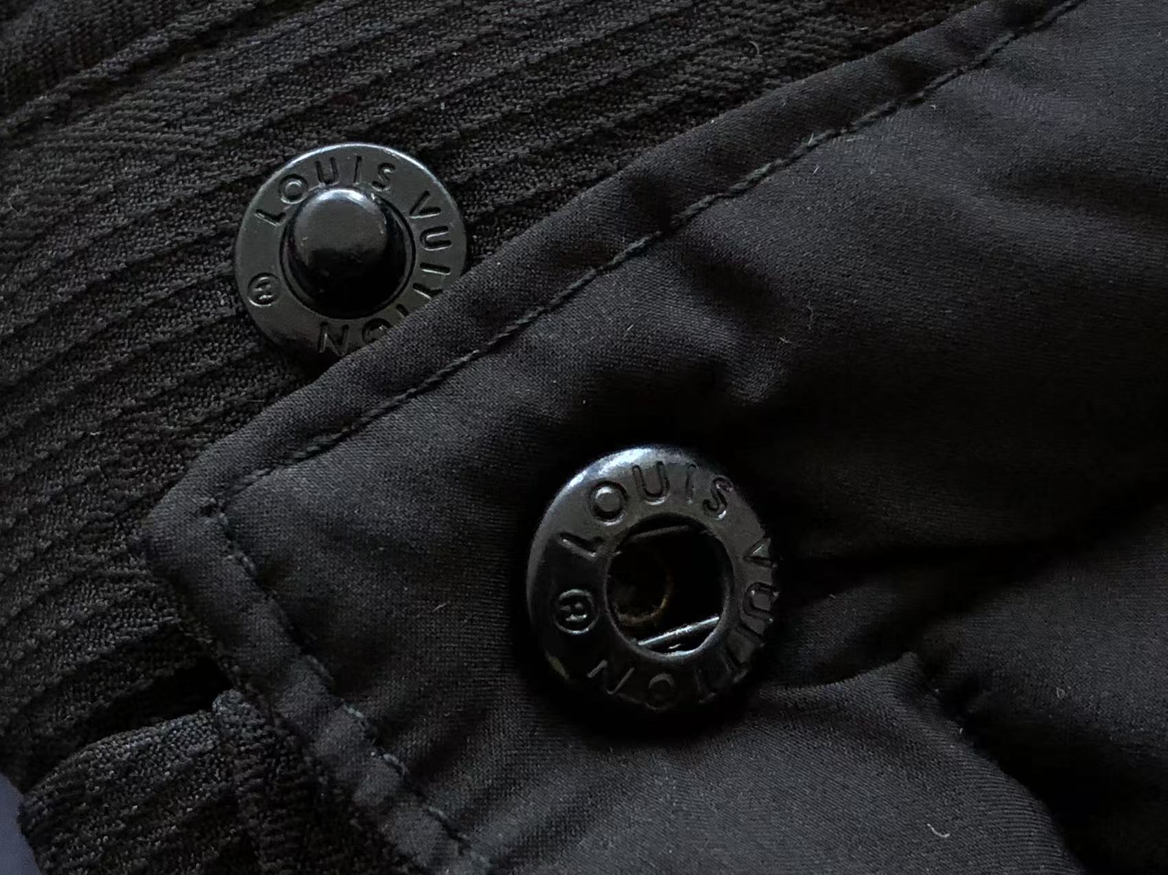 LOUIS VUITTON Puffer Monogram