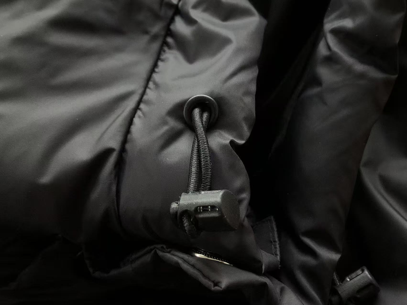 CORTEIZ Puffer Canguro