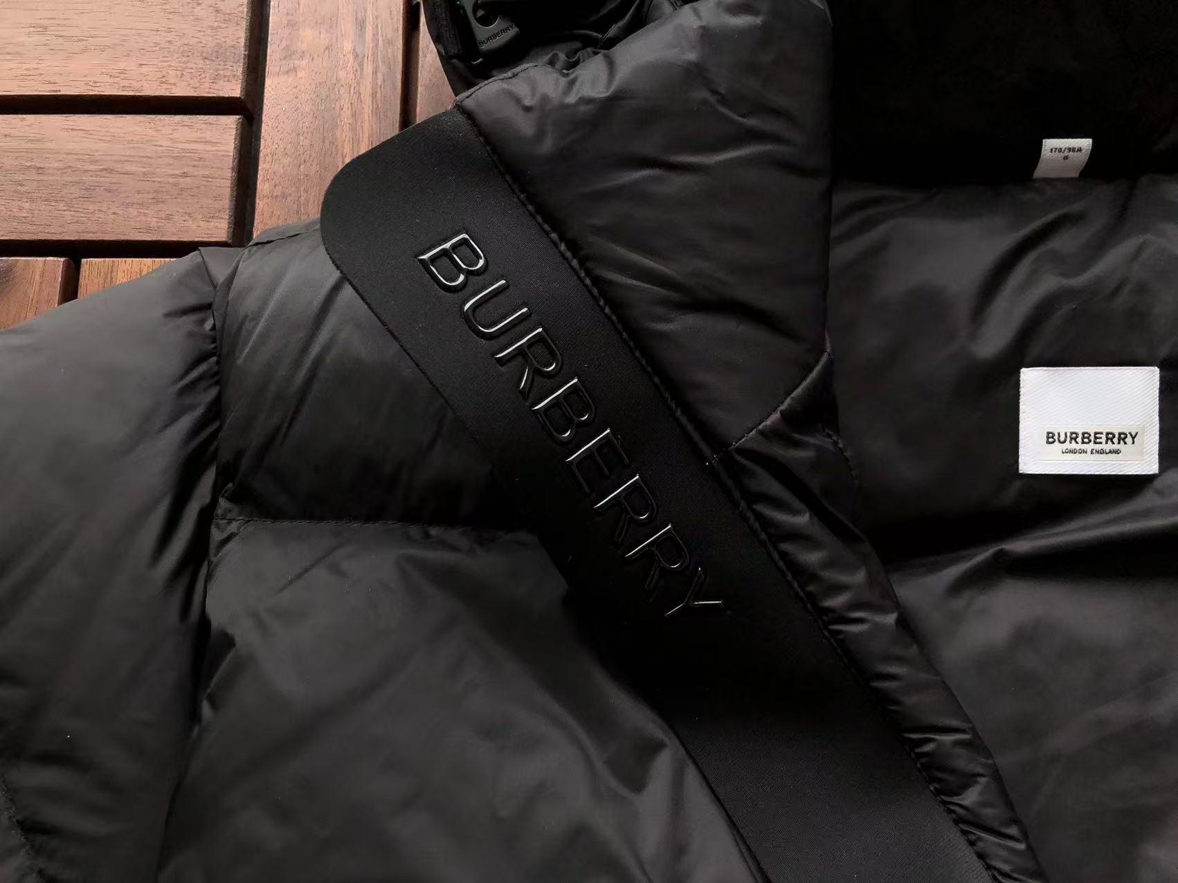 BURBERRY Puffer