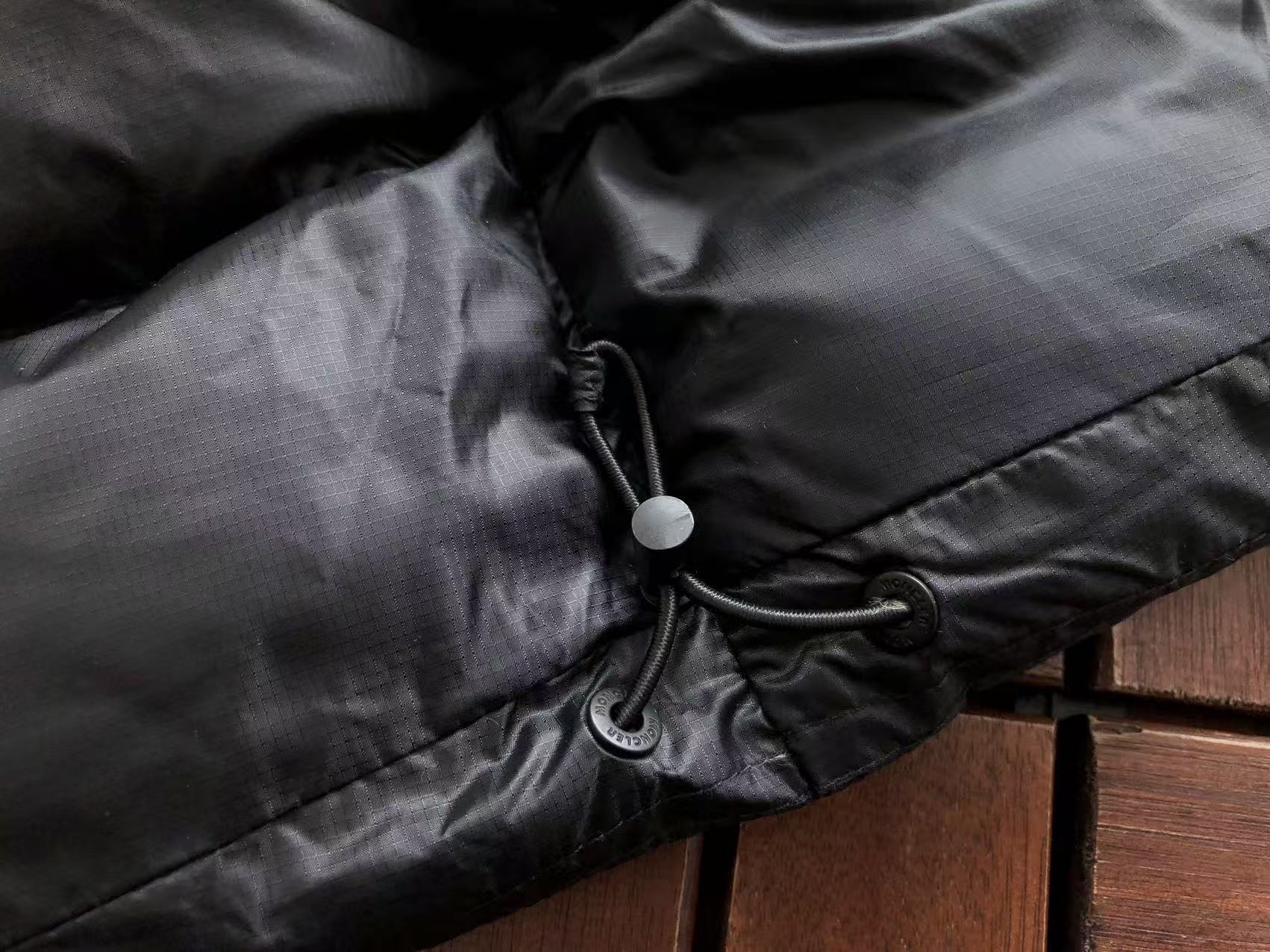 MONCLER Puffer Maya
