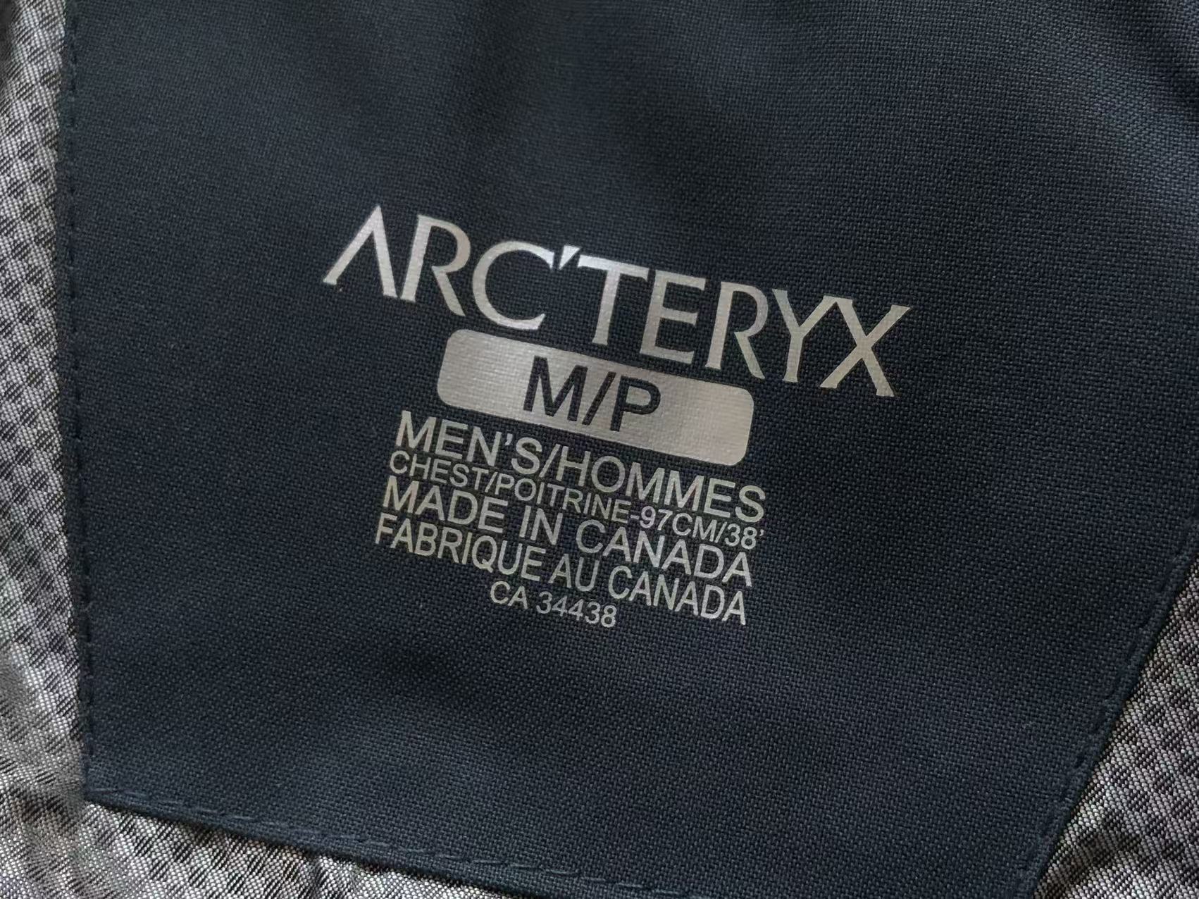 ARC'TERYX Puffer