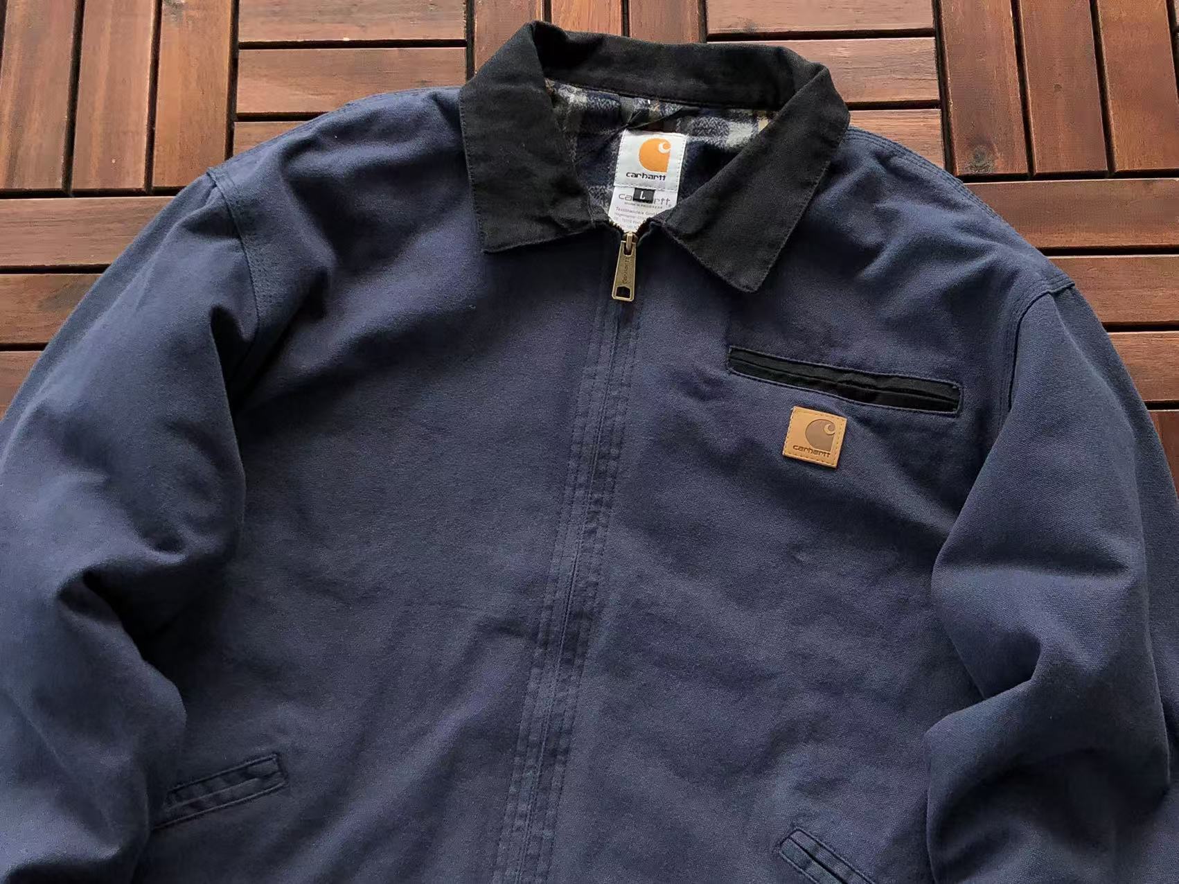 CARHARTT Campera Detroit 2