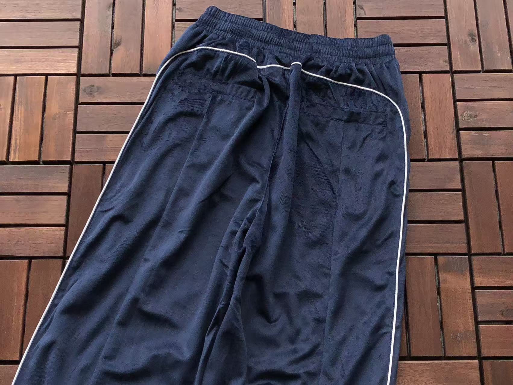 CORTEIZ Conjunto Buzo Velour