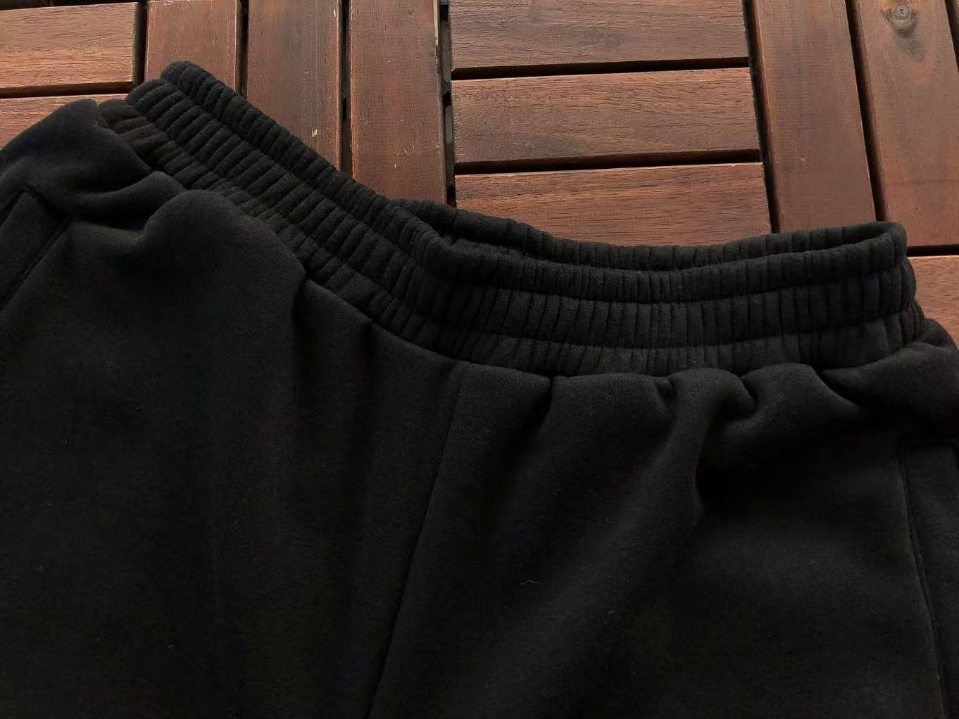 CORTEIZ Conjunto Canguro Fleece Gothic