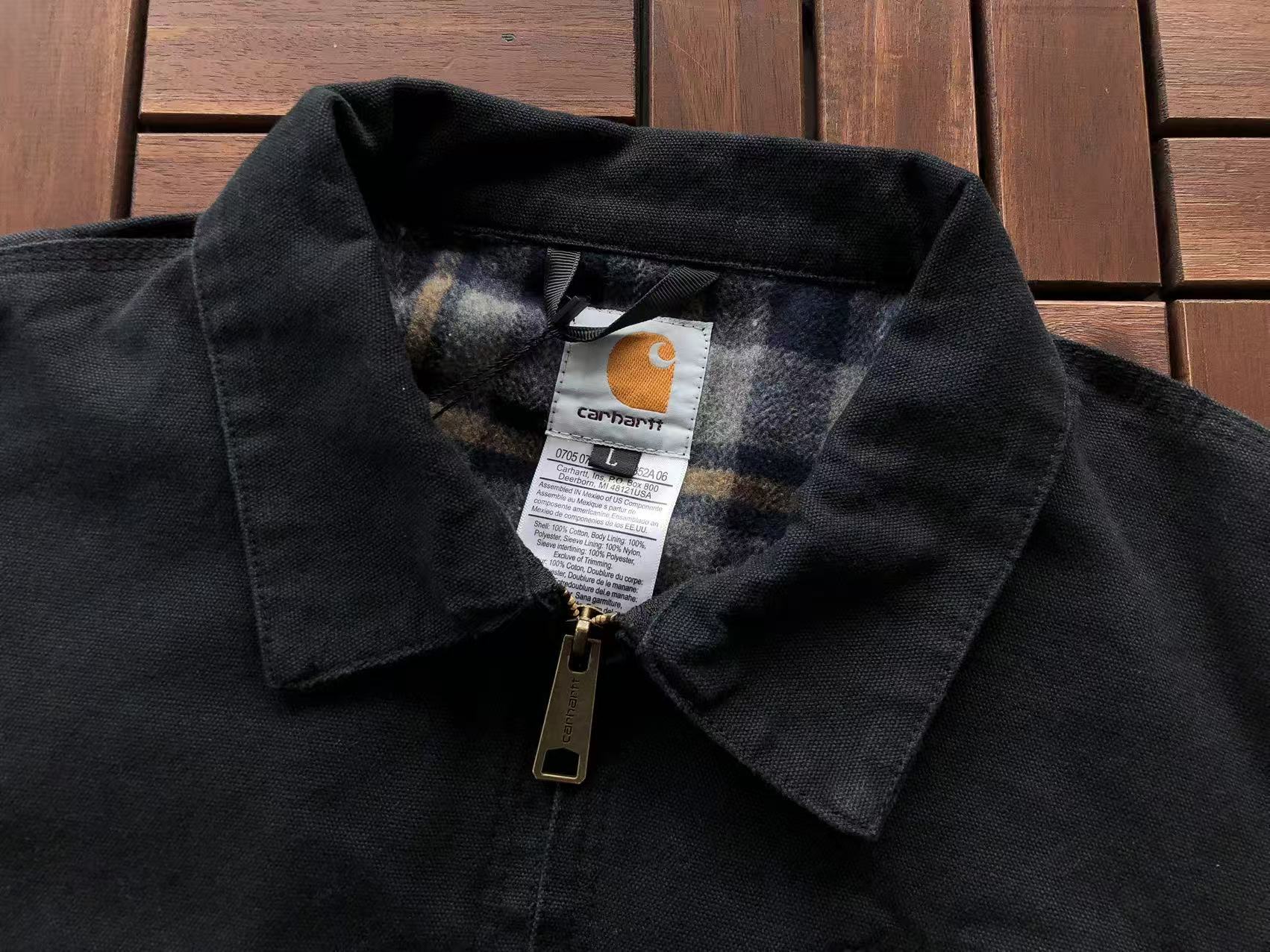 CARHARTT Campera Detroit 2