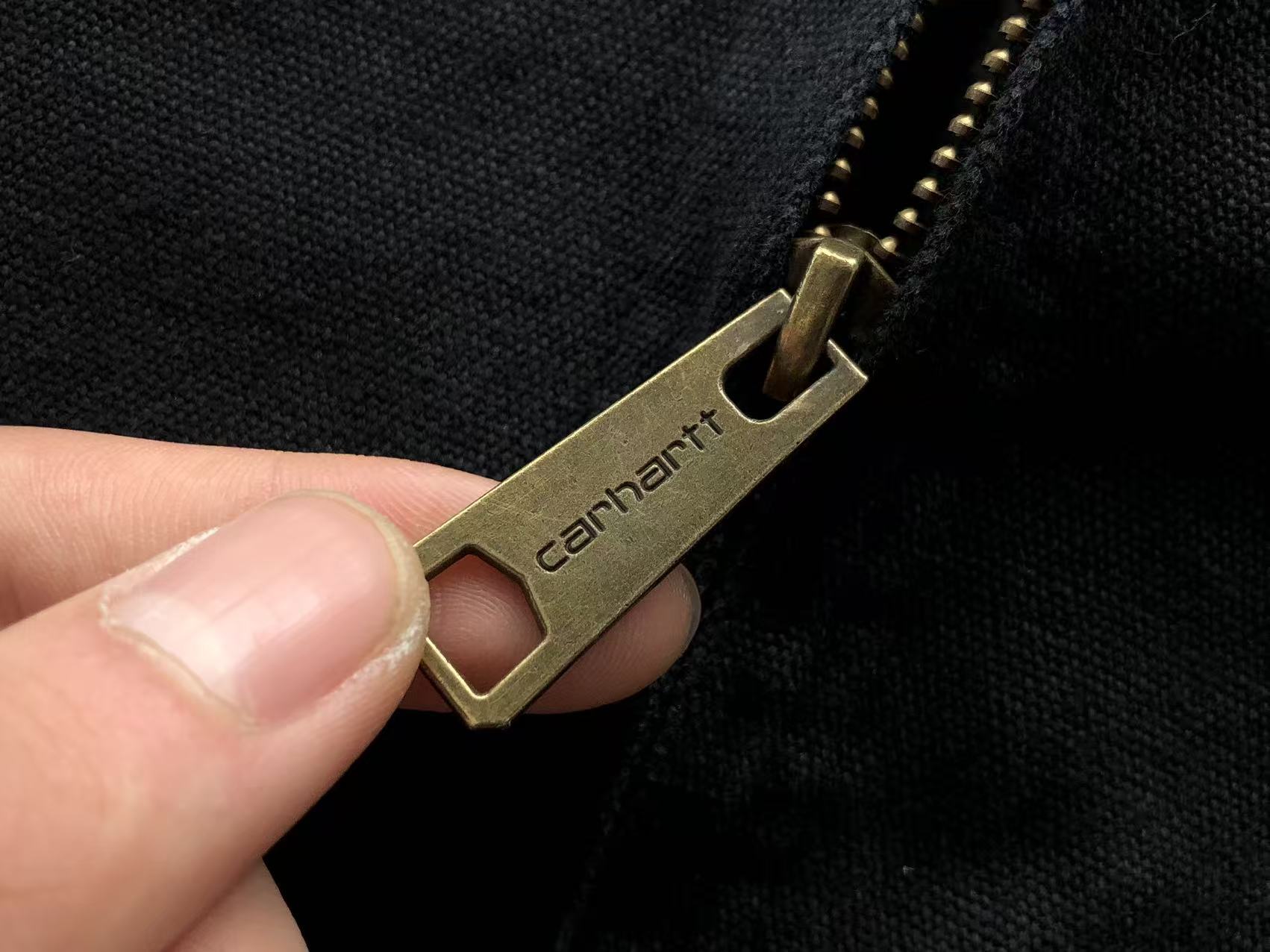 CARHARTT Campera Detroit 2