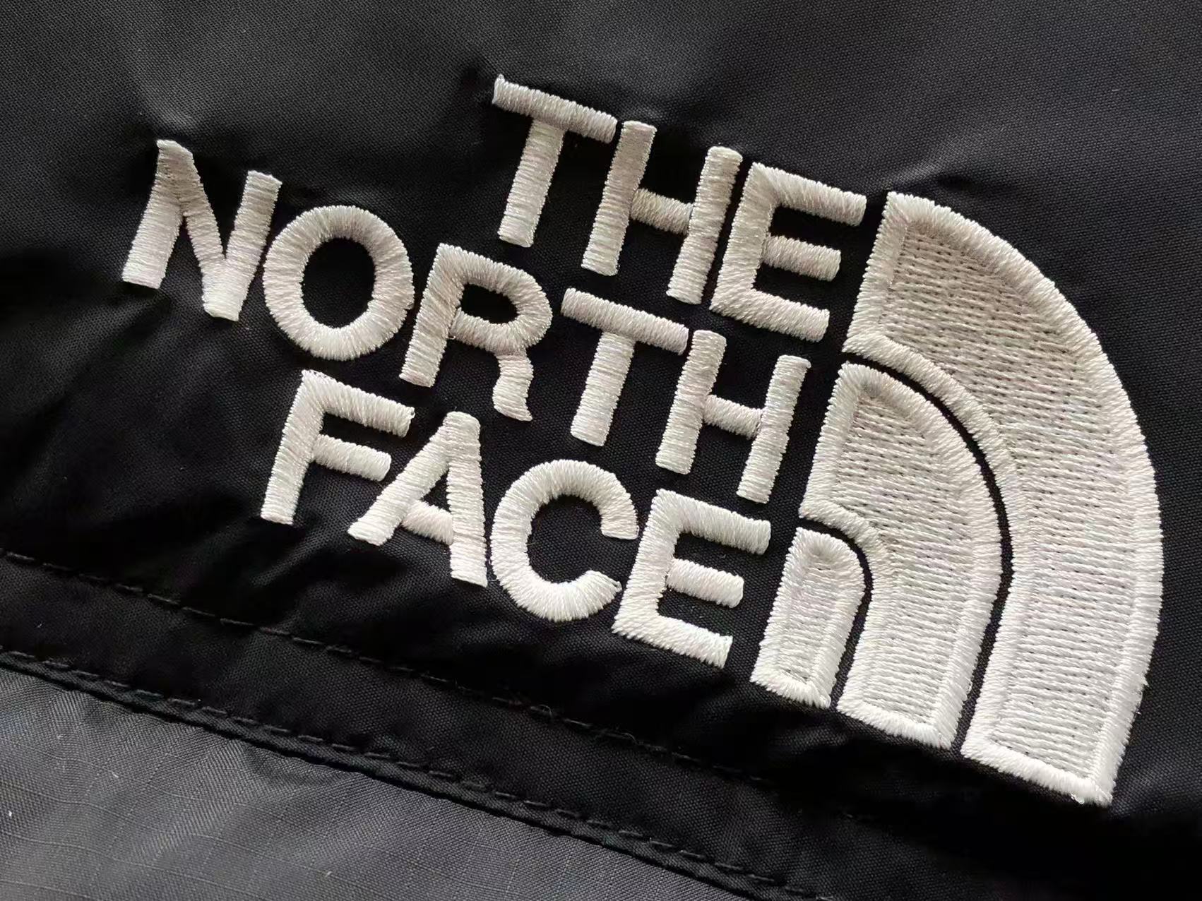 THE NORTH FACE Puffer Nuptse