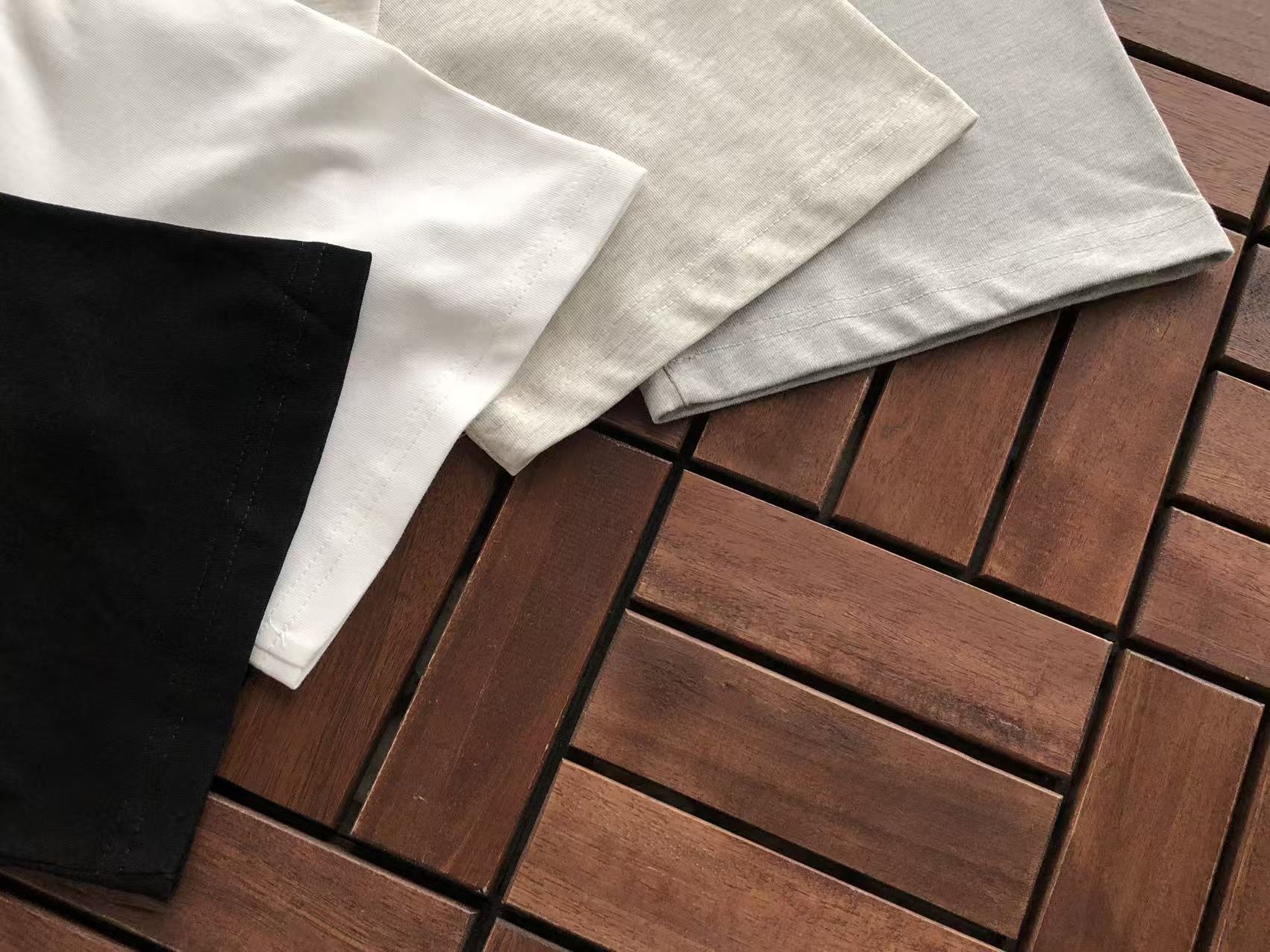 Essentials Remera