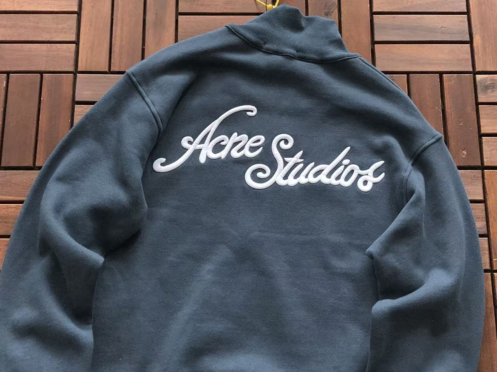 Acne Studios Turtle Neck Logo