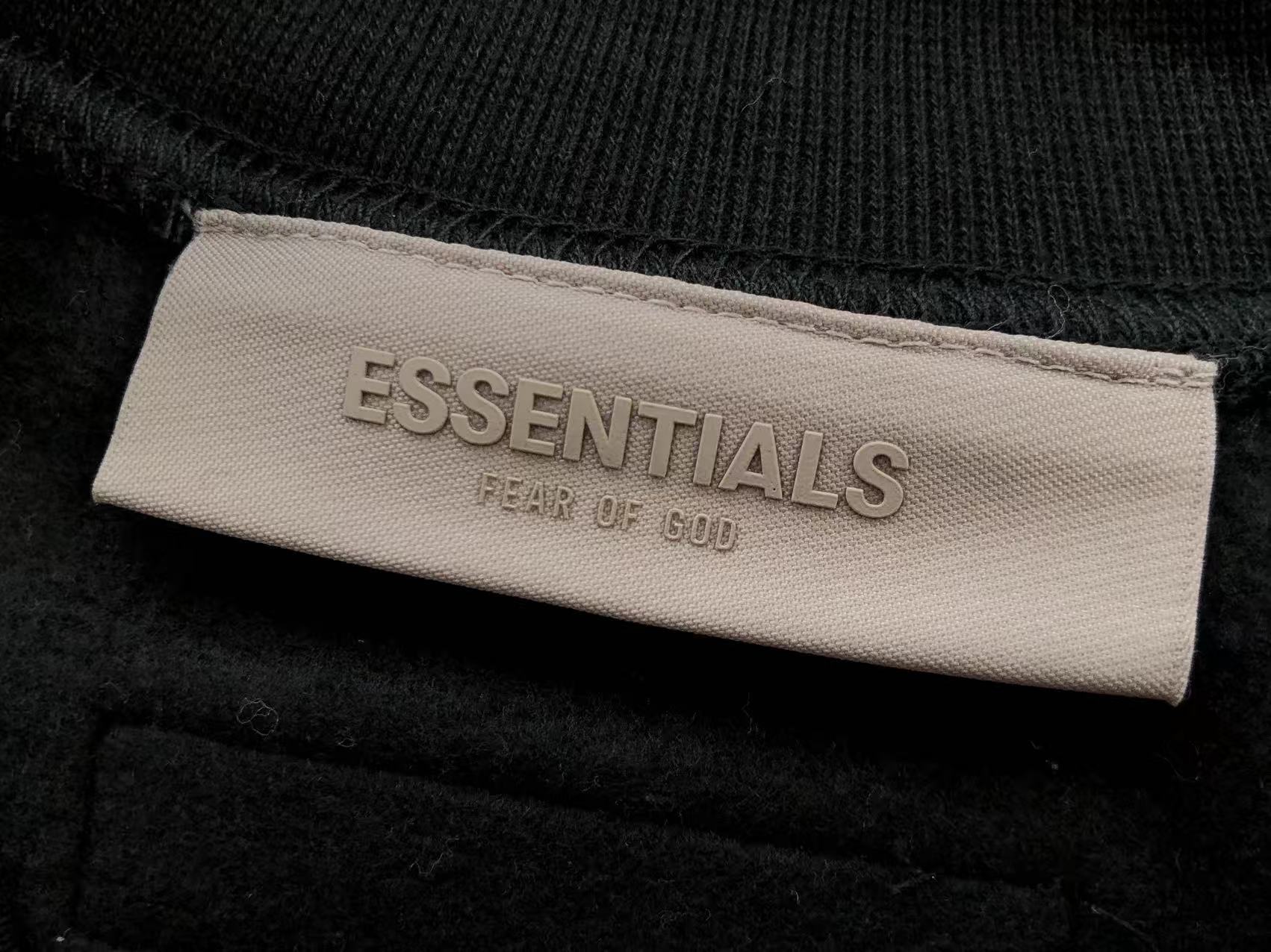 Essentials Conjunto Basic