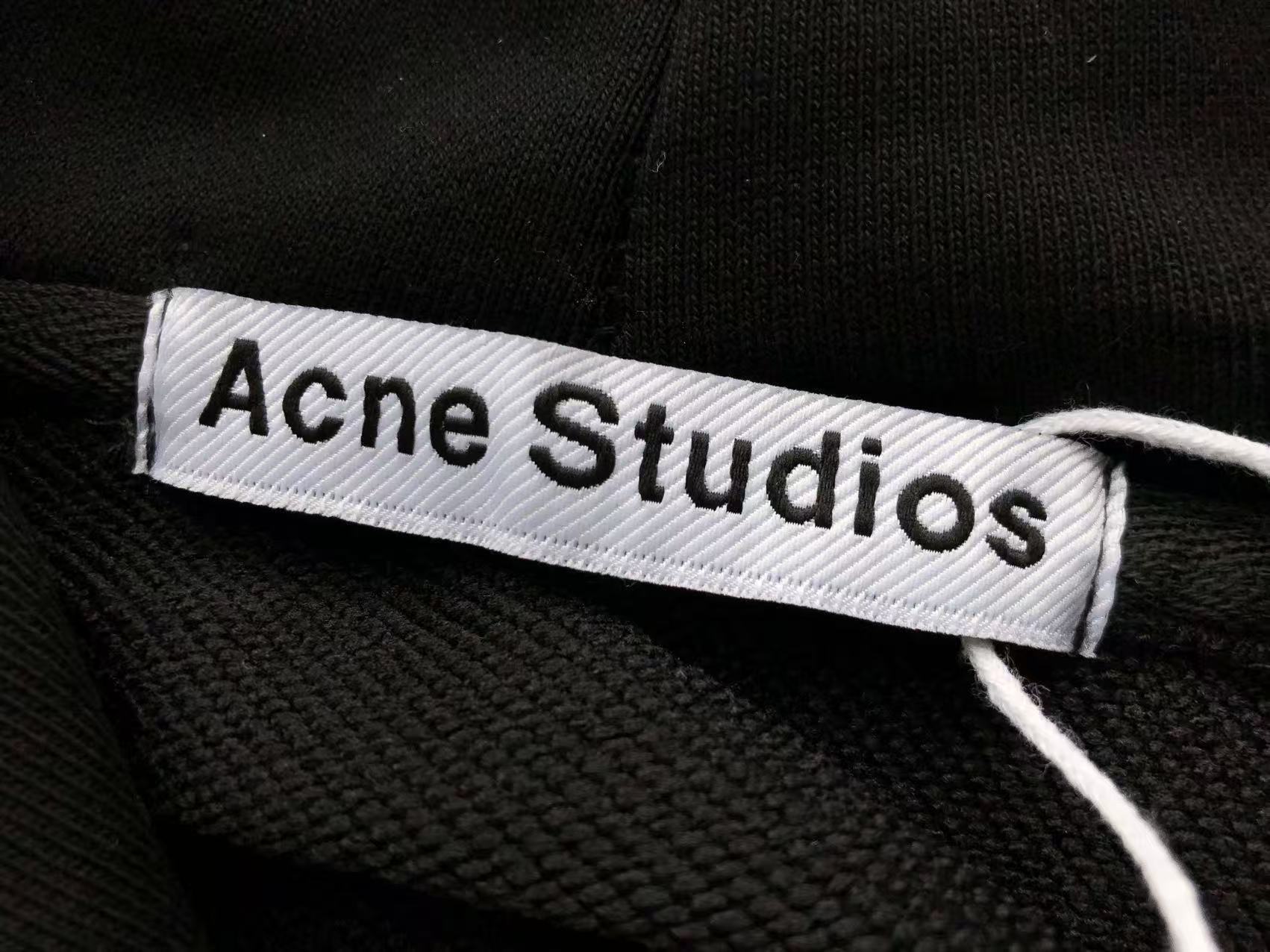 Acne Studios Canguro Stockholm