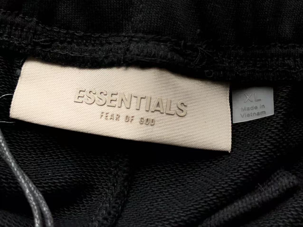Essentials Bermuda
