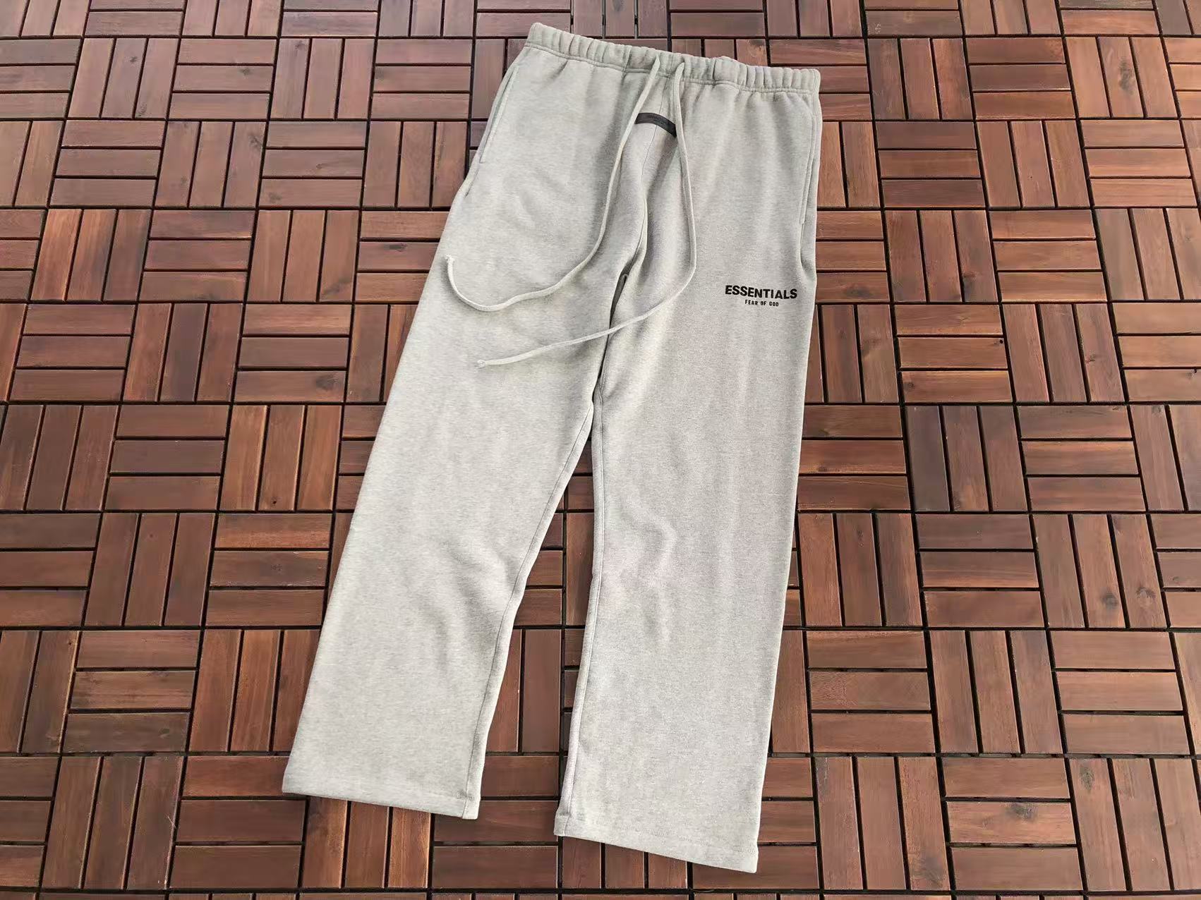 Essentials Conjunto Basic
