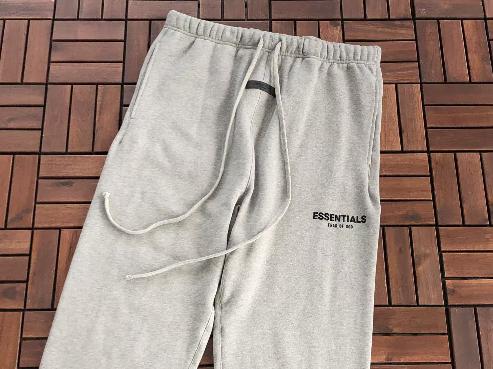 Essentials Conjunto Basic