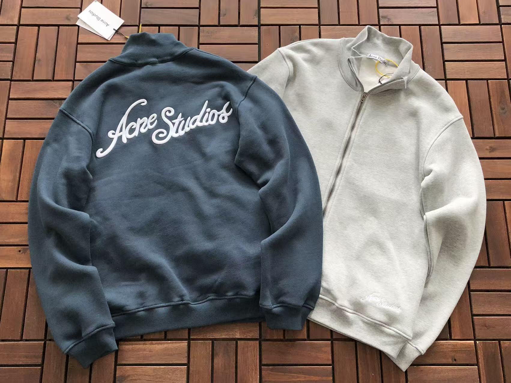 Acne Studios Turtle Neck Logo