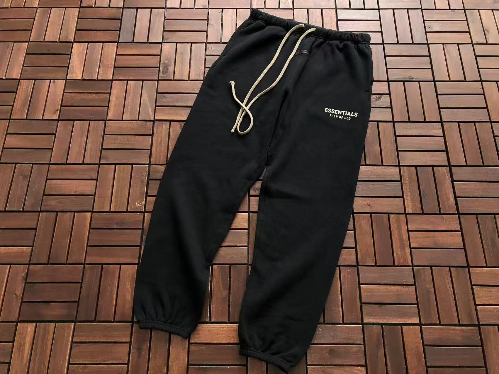 Essentials conjunto