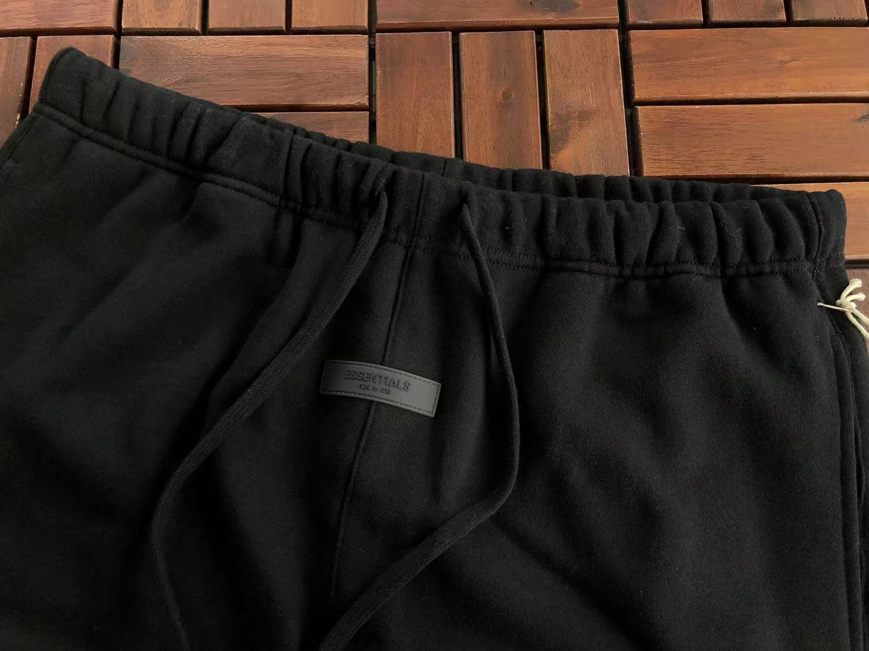 Essentials Conjunto Basic