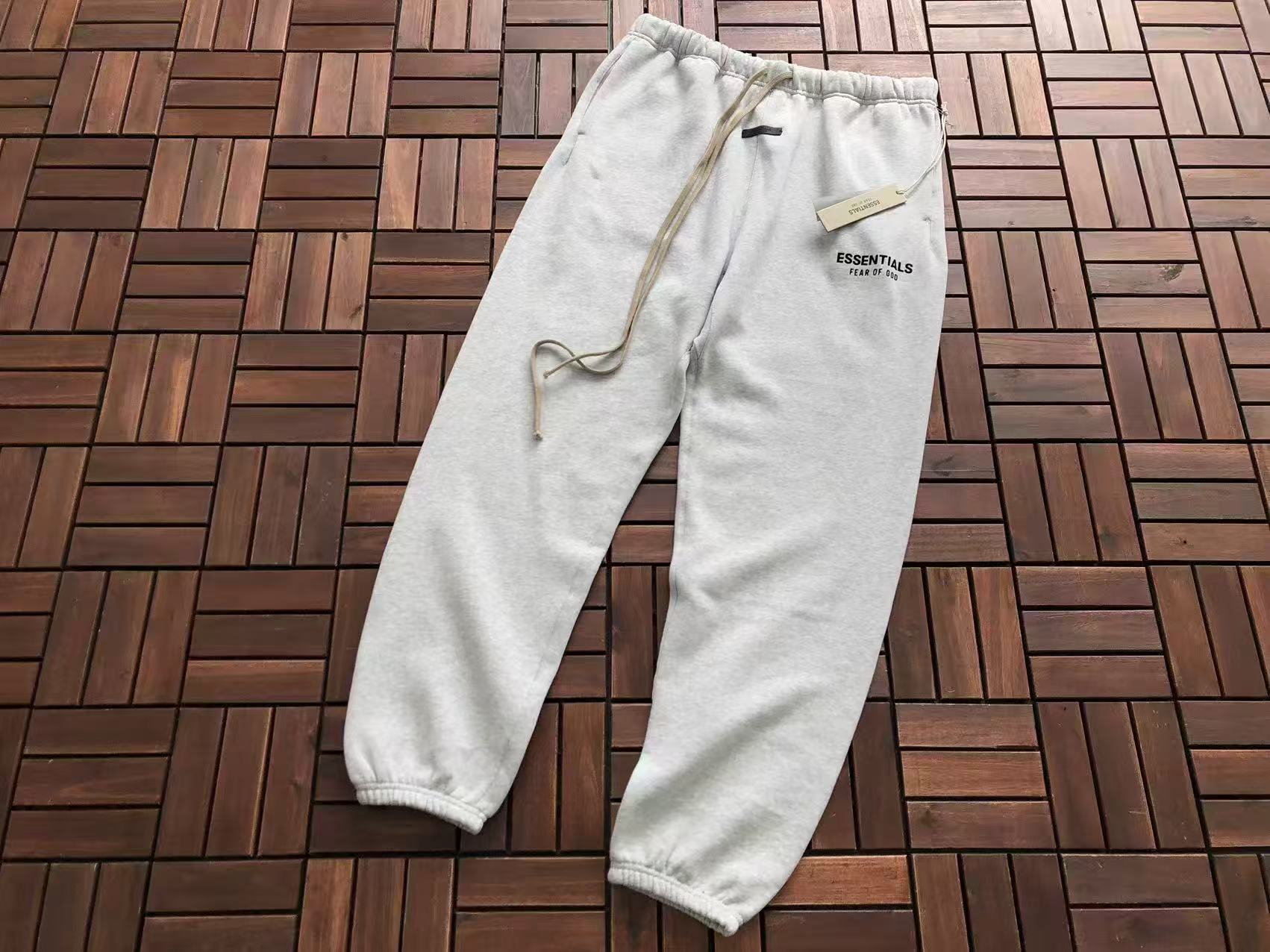 Essentials conjunto