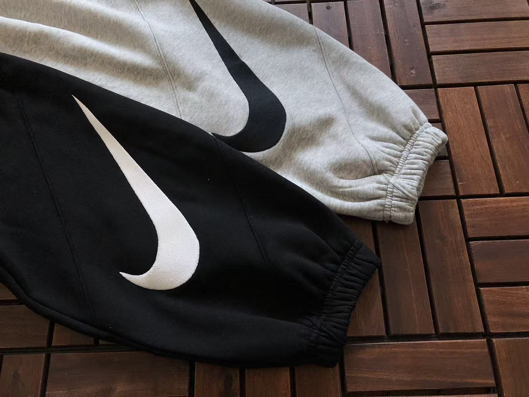 Supreme X Nike Conjunto Tech