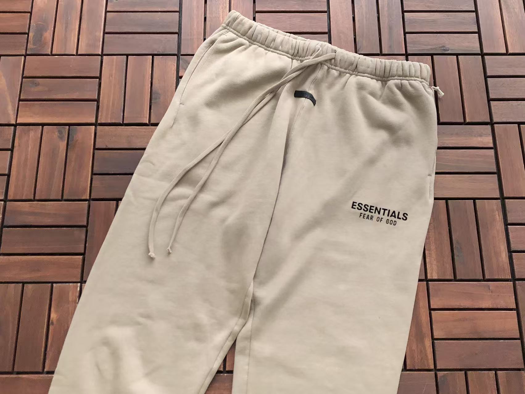 Essentials conjunto