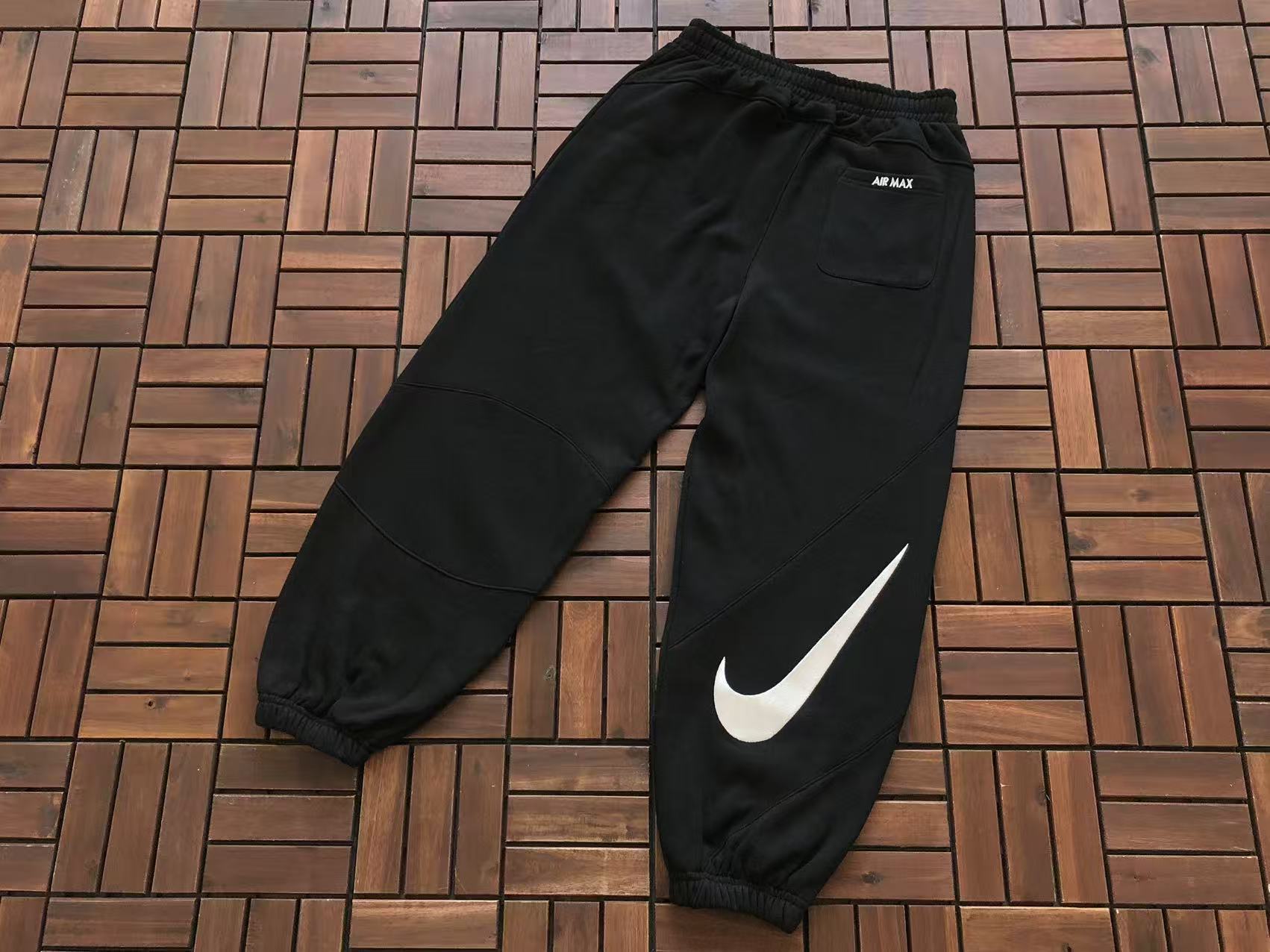 Supreme X Nike Conjunto Tech