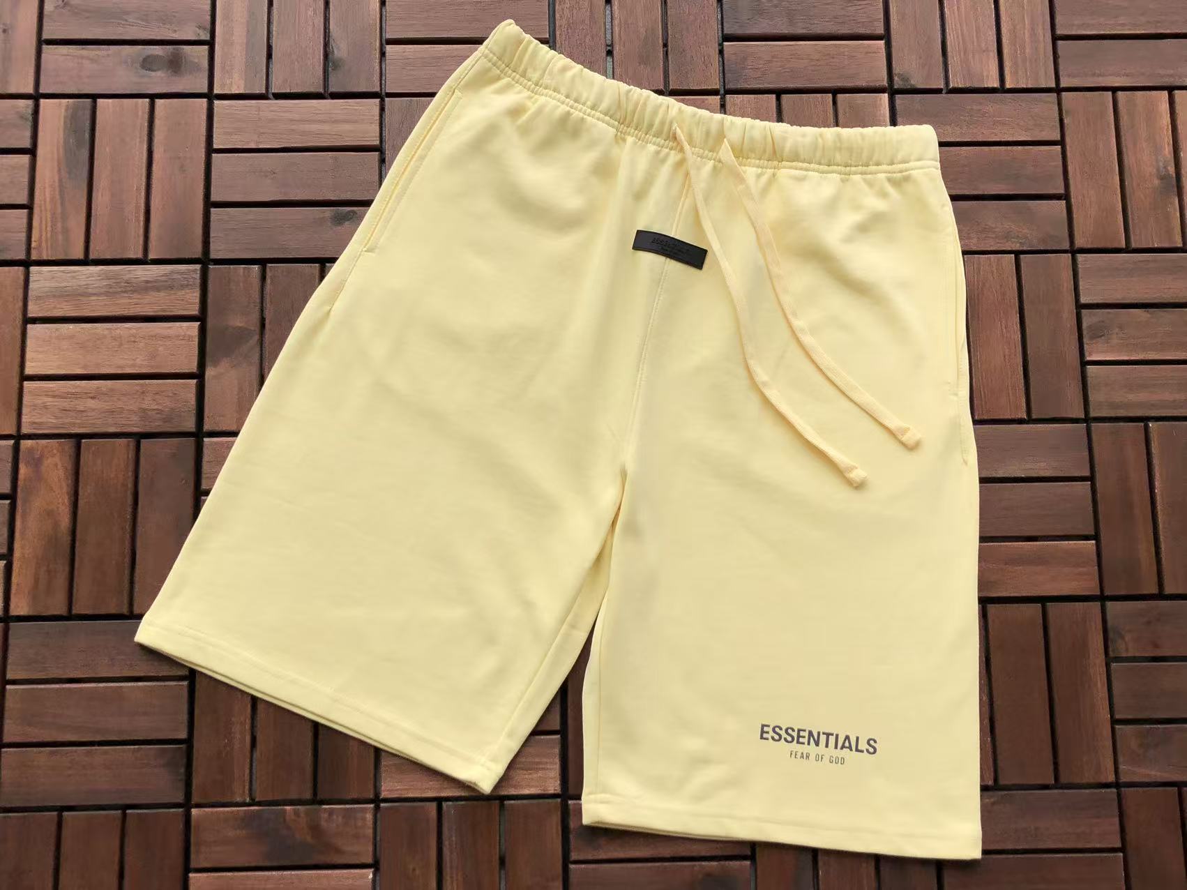 Essentials Bermuda