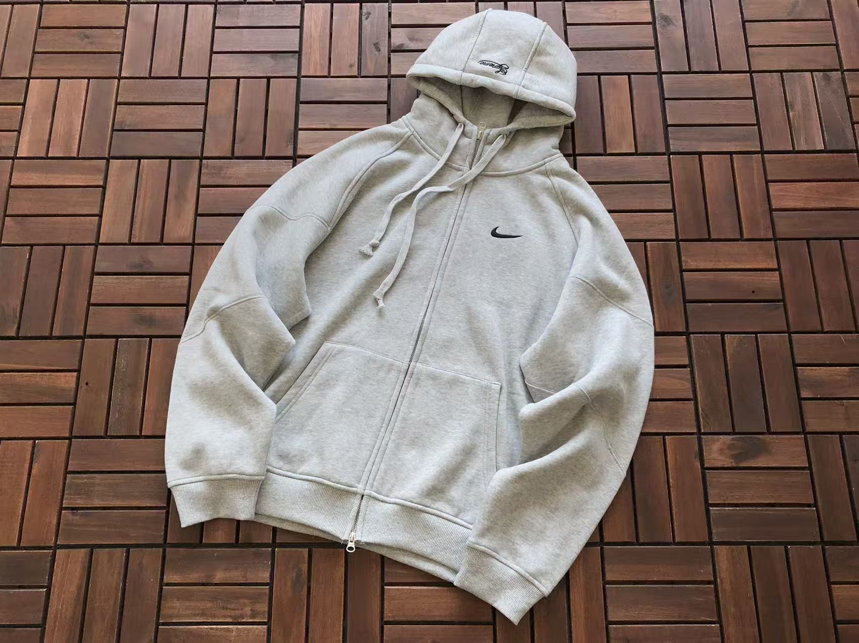 Supreme X Nike Conjunto Tech