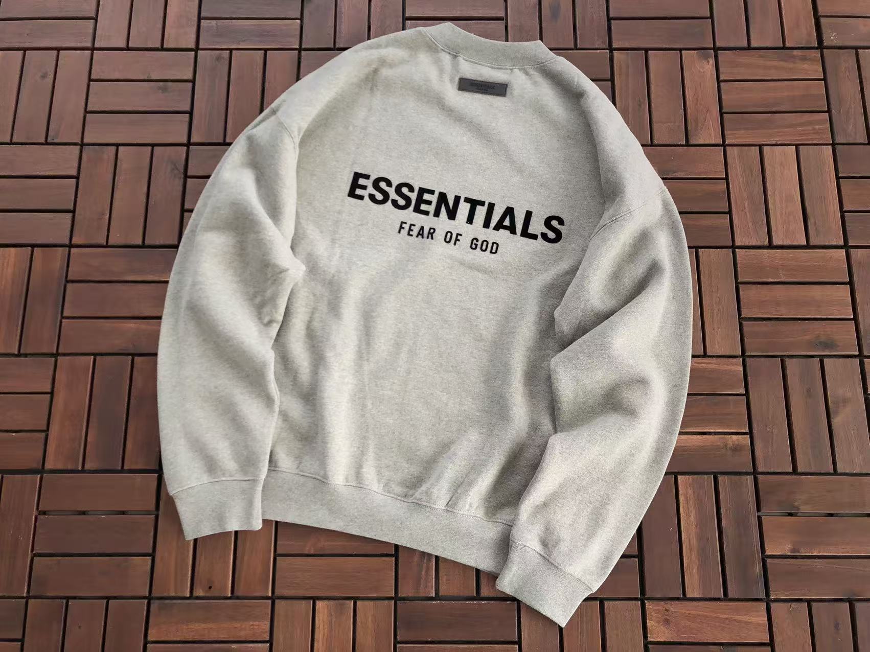 Essentials Conjunto Basic