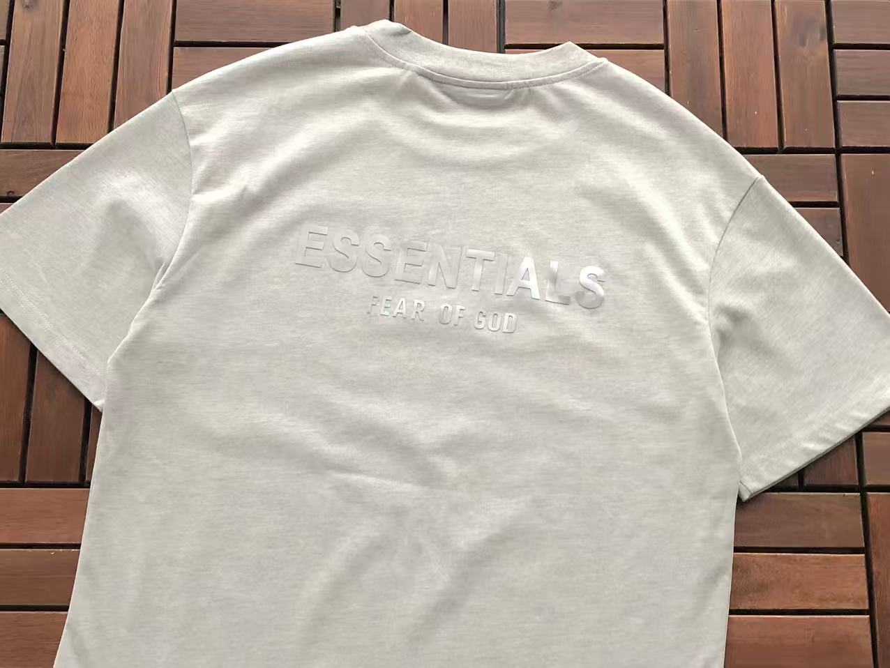 Essentials Remera