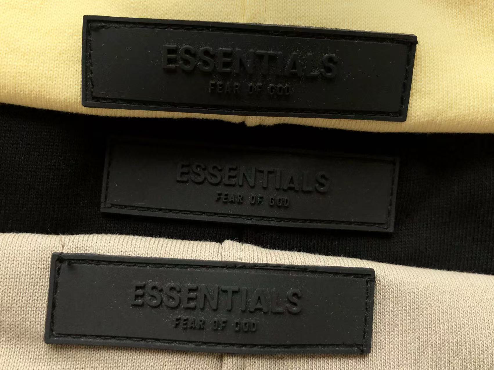 Essentials Bermuda