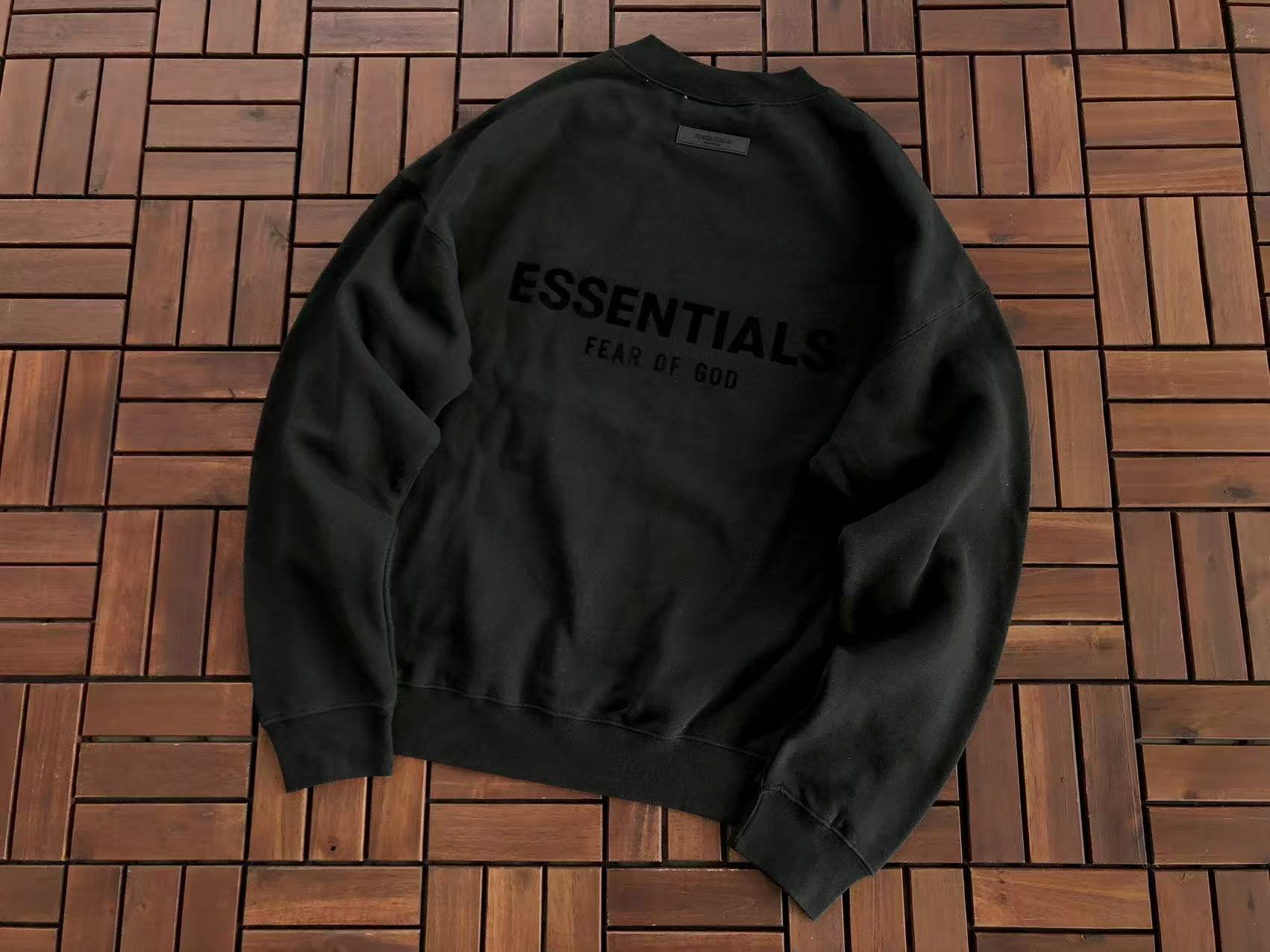 Essentials Conjunto Basic