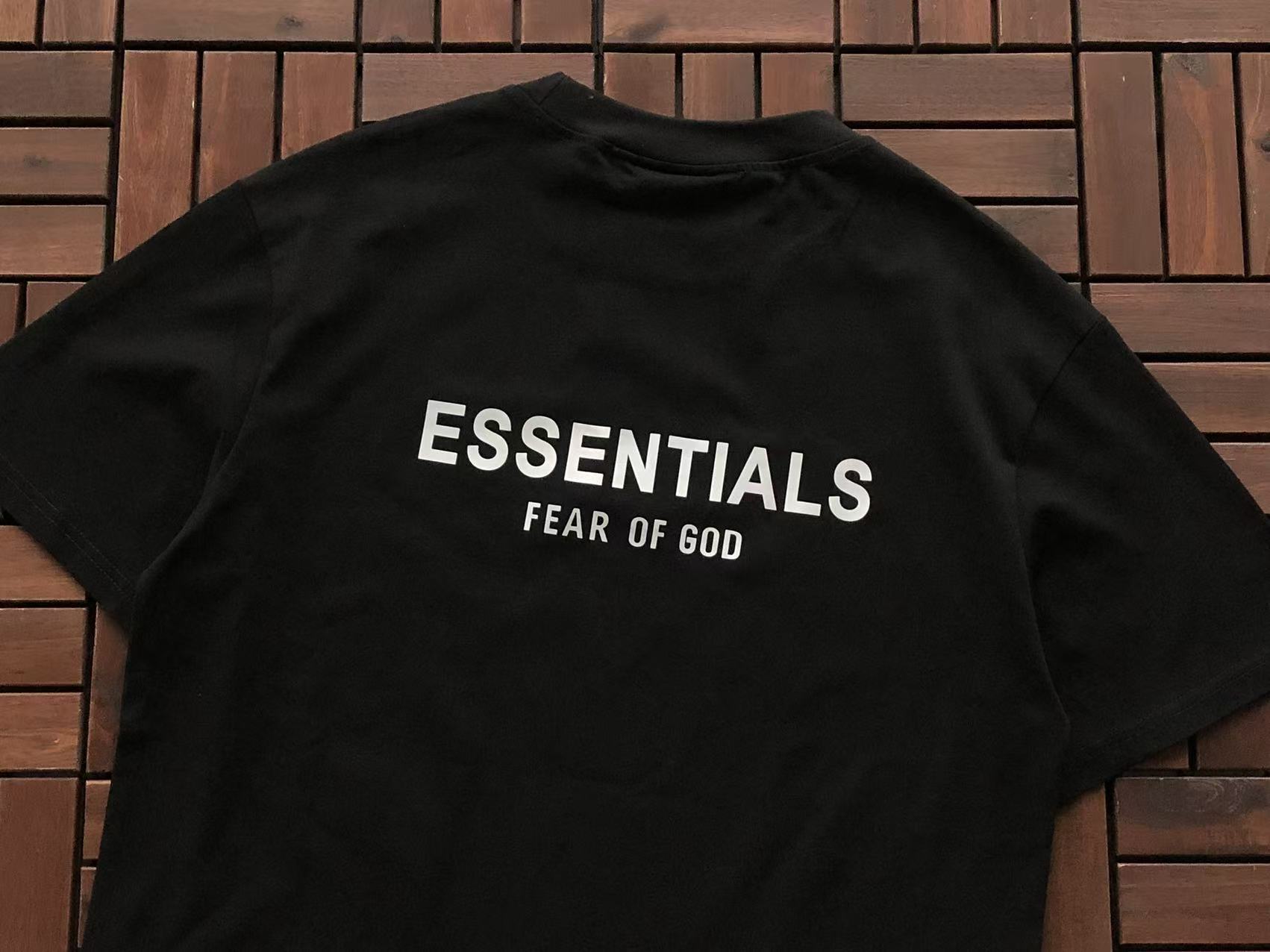 Essentials Remera