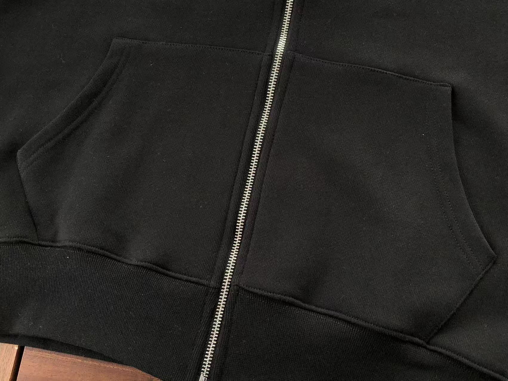 Supreme Campera S Logo